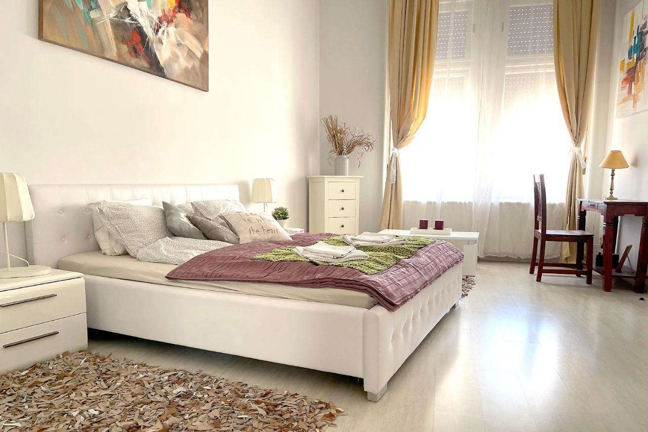 Elegant 125M2 Apartment In Center Of Budapest Kültér fotó